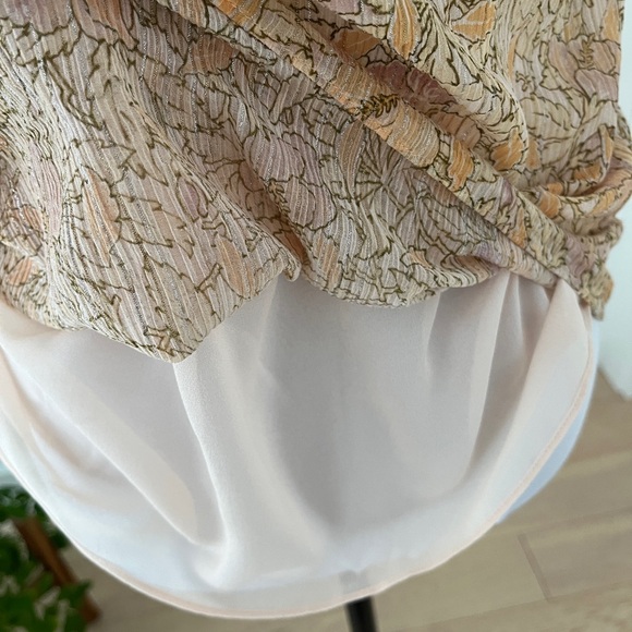 REBECCA TAYLOR Sleeveless Lined Pullover Blouse Ruffle Floral Crinkle Metallic - Picture 10 of 16